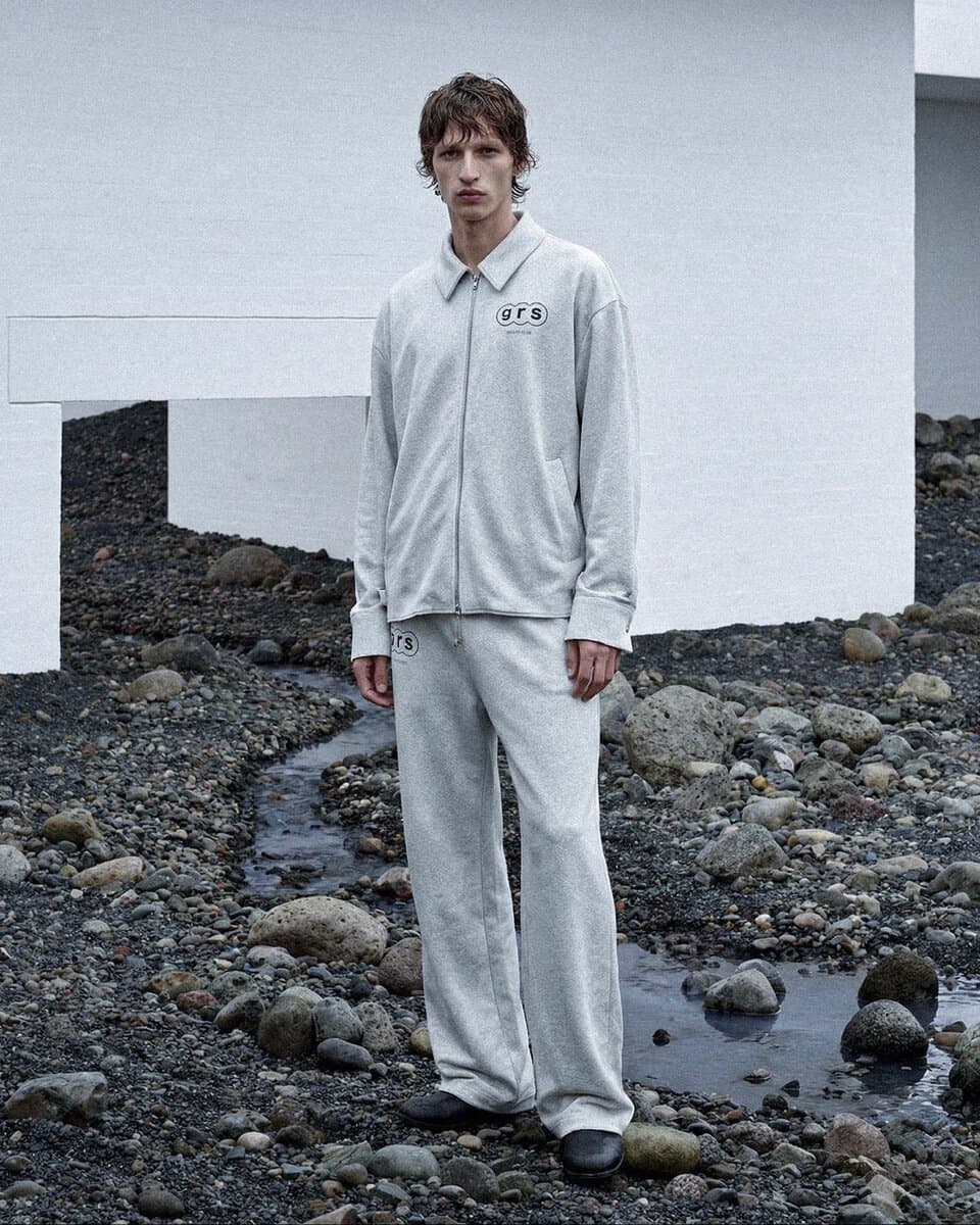 Japandi Full-zip - image 1