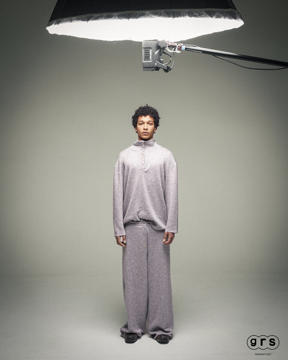 Wool Blend Relaxed Pants - image 4